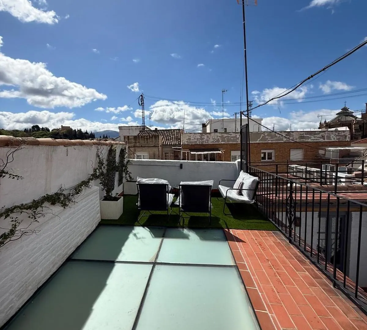 Tuguest Bazan Atico Apartamento Granada